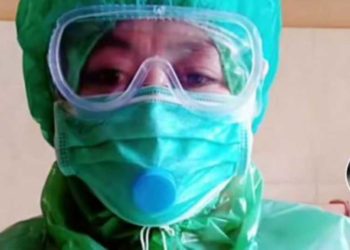 Viral Video Cara Makan Petugas Medis Tanpa Melepas Alat Pelindung Diri APD