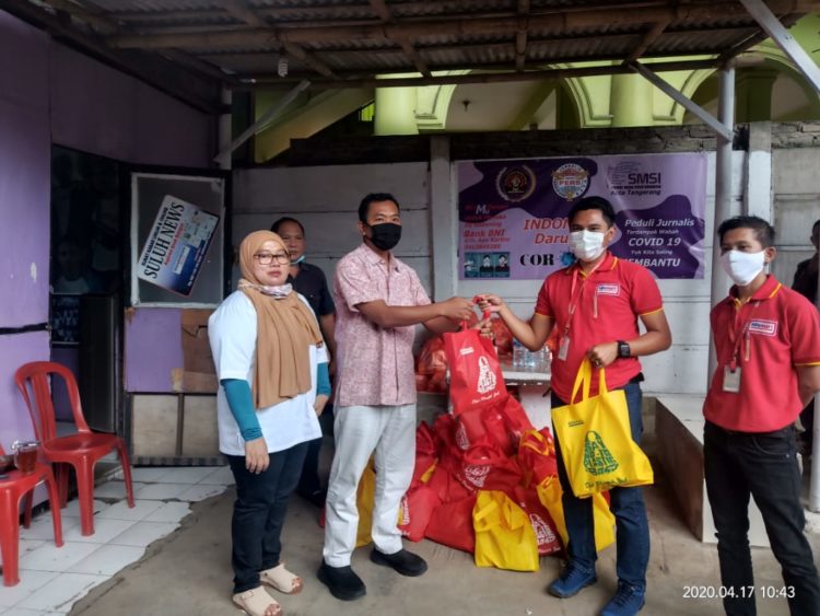 Organisasi SMSI, PWI Kota Tangerang, JTR Dan Donatur Peduli Wartawn Dampak Covid-19