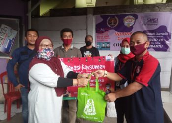 Awak Media Mendapat Bantuan Covid-19 Dari Alfamidi Dan Lazismu