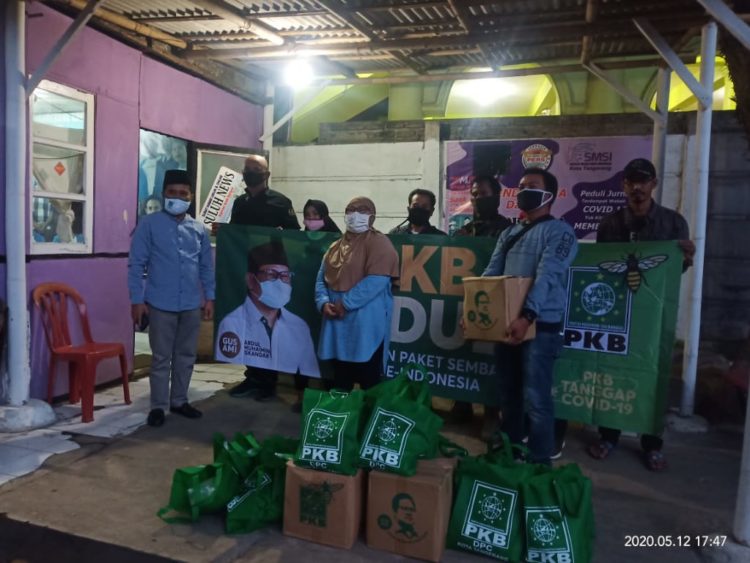 1000 Paket Sembako Disalurkan PKB Ke Guru Ngaji Dan Imam Masjid