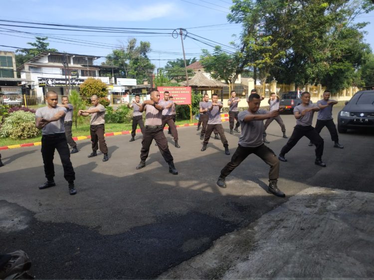 Batalyon A Pelopor Brimob Banten Gelar Latihan Beladiri Polri Dan Senam Borgol Untuk Tingkatkan Kemampuan