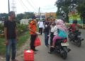 Berbagi Berkah, Tim Relawan Berkarya DPD II Kabupaten Tangerang Bagikan Takjil