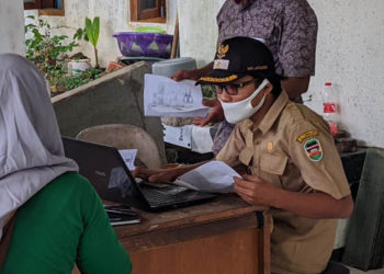 Kades Jatimekar Berulah Kembali Diduga Upah Para Pekerja Di Sikat Habis Oleh Kades Nya Sendiri