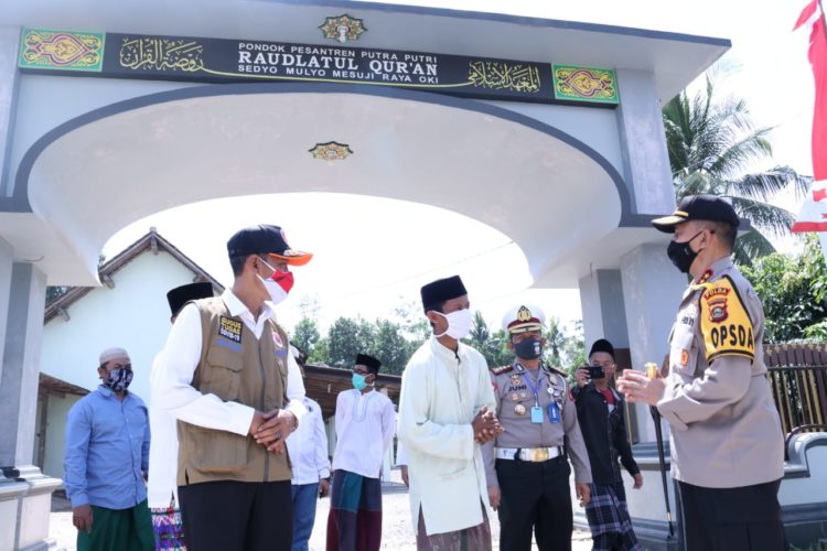 Kapolda Sumsel Tinjau Kampung Tangkal Covid-19 Desa Sedyo Mulyo OKI