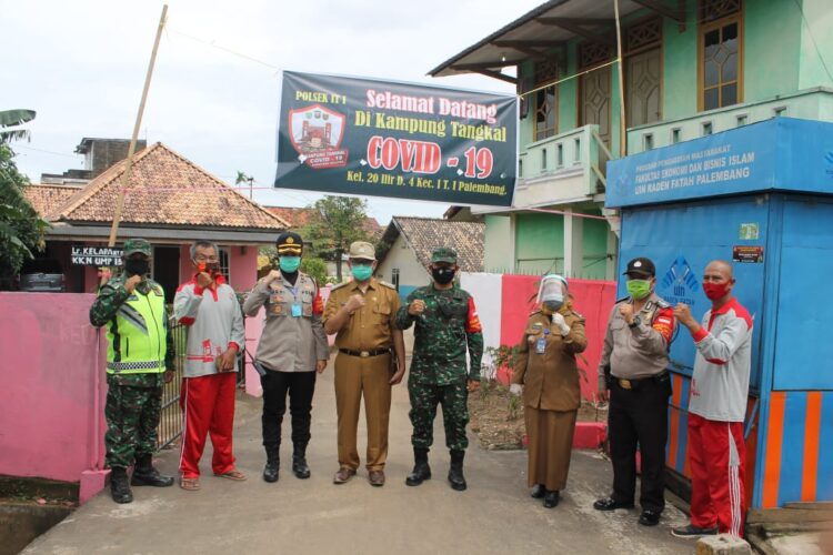 Kasatlantas AKBP Yusantiyo sandhi SH, Meninjau Kampung Tangkal Covid-19 Diwilayah Hukum Polrestabes Palembang
