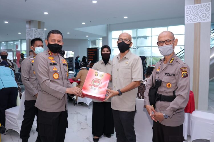 Kapolda Sumsel Dan Jajaran Melakukan Peninjauan Medical Check Up Untuk Para Purnawirawan Polri Di RS Bhayangkara