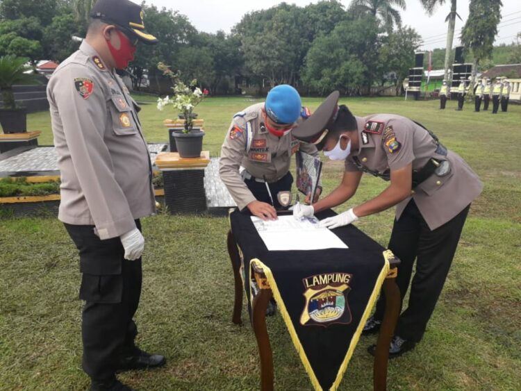 Polres Way Kanan Serah Terima Jabatan Kasat Narkoba 