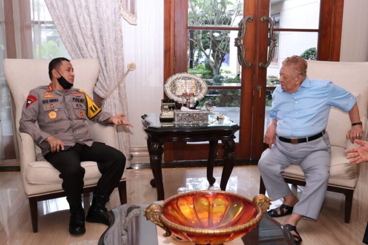 Kapolda Sumsel Lakukan Silaturahmi Ketokoh Masyarakat H. halim