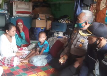 Kondisi Sangat Memperhatinkan Aditya Alfareza Mendapat Kunjungan Dari Kapolres Purwakarta Dan Kapolsek Sukatani