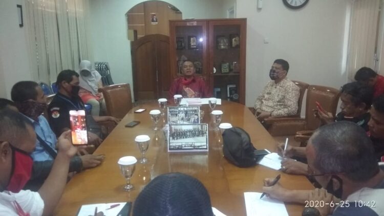 Audensi IWO INDONESIA Anggaran Covid -19 Wakil Pimpinan Dewan Warseno SE. Linglung Menjawabnya