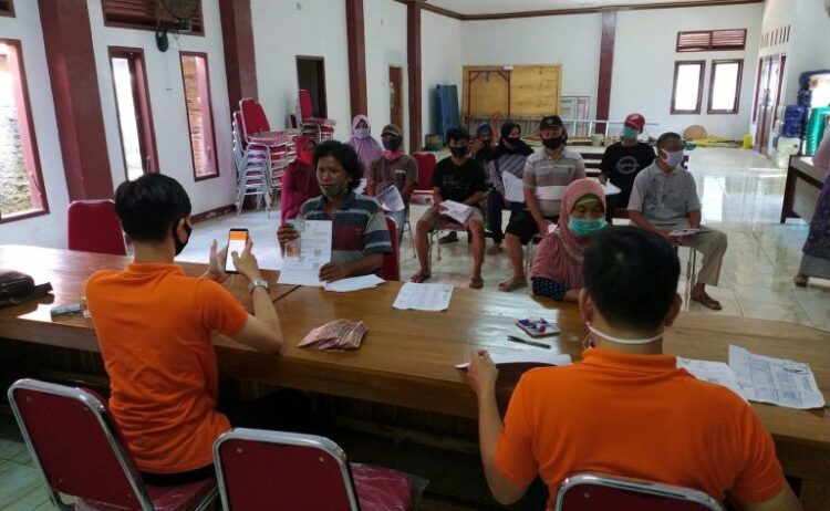 Pembagian Bantuan (BLT),Seluruh Di Desa Dikecamatan Cibatu Terima Tahap 3 Dari Kemnsos
