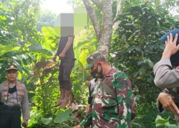 Diduga Depresi Seorang Pria Asal Cibinong Bogor Nekat Gantung Diri Mengakhiri Hidupnya
