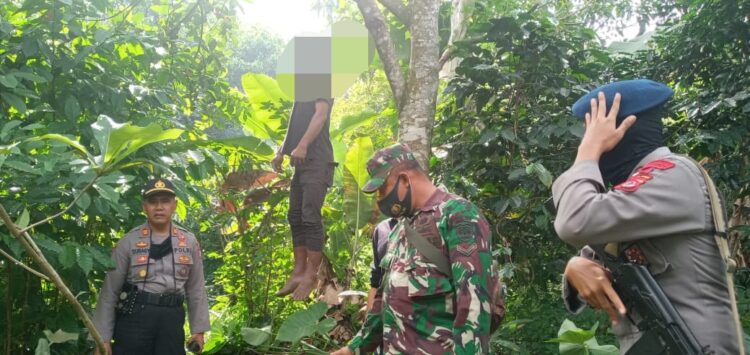 Diduga Depresi Seorang Pria Asal Cibinong Bogor Nekat Gantung Diri Mengakhiri Hidupnya