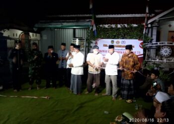 Kelurahan Purwamekar Santuni Anak Yatim Piatu Dan Jompo Dalam Peringatan HUT RI Ke -75