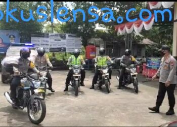 Bantuan Sosial Terhadap Warga Terdampak COVID-19 Polsek Pontianak Timur Menyalurkan 40 Paket Bantuan