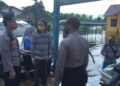 Kapolsek Segedong Tinjau Titik Lokasi Banjir Pasca Musim Penghujan