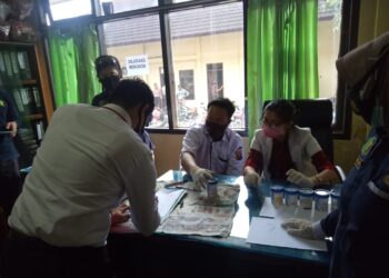 Dalam Rangka Ops Mantap Praja Musi 2020 Anggota polri dan PNS Dilingkungan Polda Sumsel Tes Urin