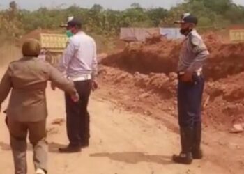 Gabungan Satpol-PP Dan Dishub Kabupaten Purwakarta Menutup Galian Tanah Merah Didesa Ciwareng Kini Buka Kembali