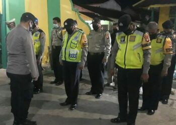 Haul Habib Hamid Di Keraton Kadriah Kapolsek Pontianak Timur Berikan Pengamanan Dan Penerapan Protokol Kesehatan