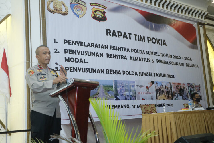 Kapolda Sumsel Diwakili Wakapolda Didampingi Karo Rena membuka Rapat Tim Pokja
