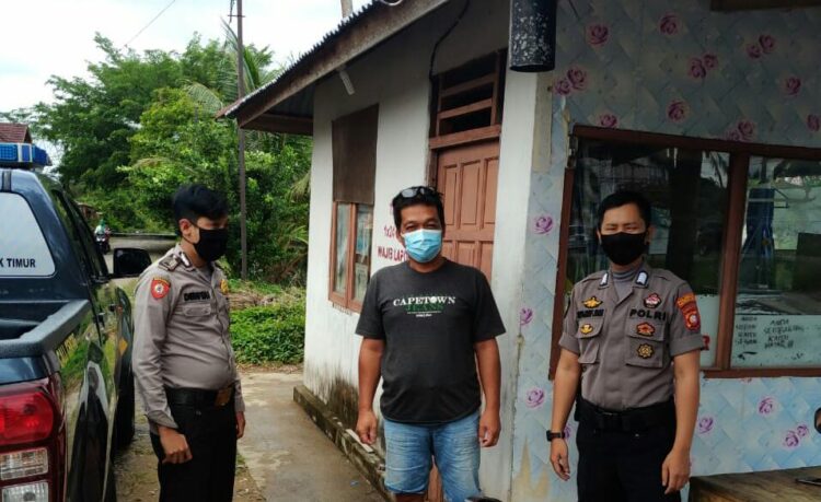 Kunjungi Wargan Kanit Sabhara Polsek Pontianak Timur Pesan Agar Mewaspadai Terhadap Situasi Kamtibmas