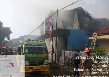 Ruko Material Di Parakan Salam Kabupaten Purwakarta Hangsus Di Lalap Sih Jago Merah
