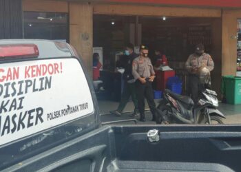 Patroli Sambang Kapolsek Pontianak Timur Patroli Sambang Himbau Warga Melaksanakan Protokol Kesehatan