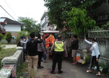 Warga Dikejutkan Seorang Pria Diduga Dianiaya Hinga Meninggal Di TKP Pontianak Tenggara