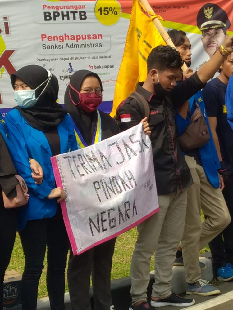 Tolak UU Cipta Kerja, Mahasiswa Kecewa DPRD Kota Tangerang Tidak Hadir Menemui Massa Aksi