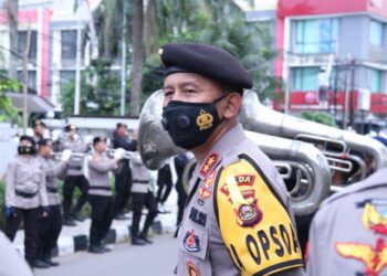 Kapolda Sumsel Melaksanakan Kegiatan Apel Pelepasan Keberangkatan Pengamanan Unjuk Rasa Dijakarta