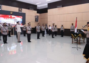 SERAH TERIMA JABATAN KA SPN DAN 4 KAPOLRES JAJARAN POLDA SUMSEL