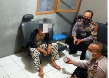 Polisi Datangi Kediaman Pemotor Yang Viral ” Dengan Gaya Terbangnya”, Usianya Masih Dibawa Umur
