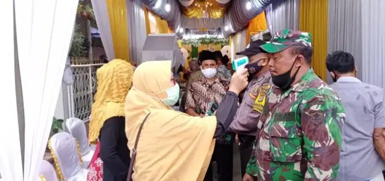 Resepsi Pernikahan Regi Dan Puja Dengan Mengikuti Aturan Protokol Kesehatan