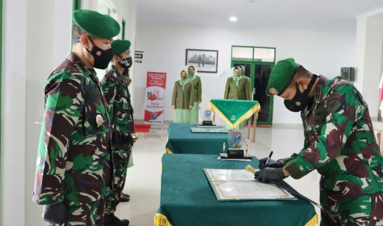 Pangdam Pimpin Penyerahan 2 Jabatan Kabalakdam XII/TPR