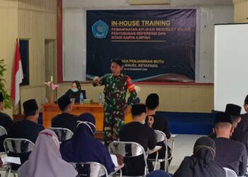 Peran Babinsa Sungai Awan Kiri, Tanamkan Semangat Bela Negara Bagi Mahasiswa STAI