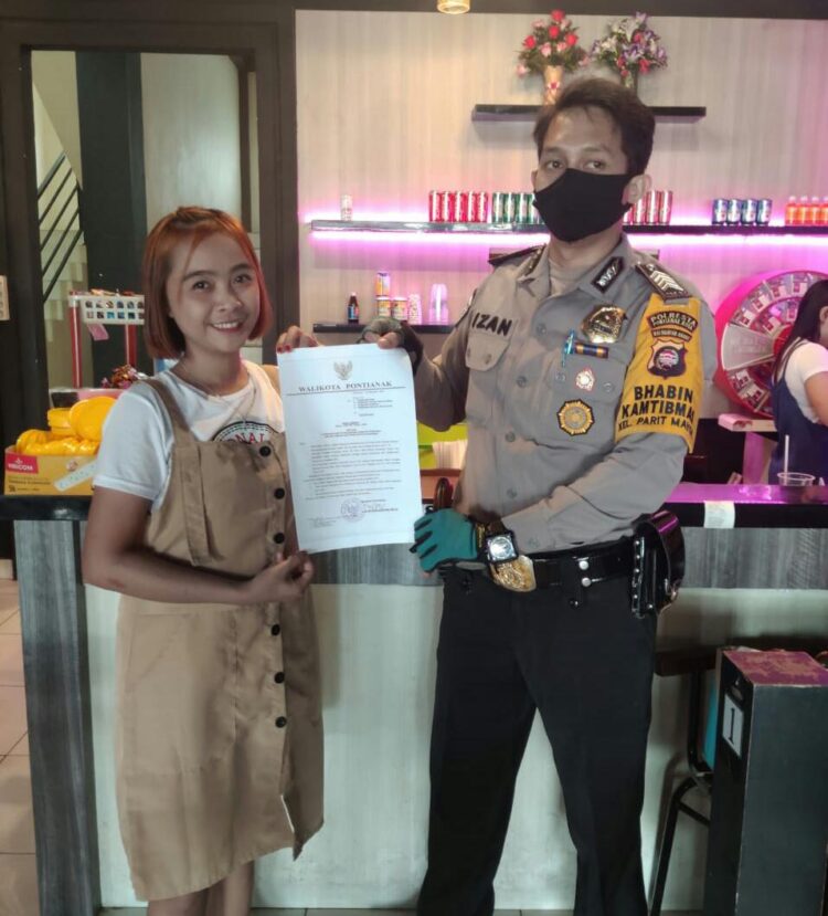 Hindari Klaster Baru Covid Kapolsek Pontianak Timur Larang Warganya Berkerumun