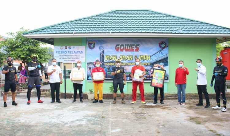 Gowes Iman, Aman dan Imun Kodam XII/TPR, Sambangi 10 Posko Satgas Covid-19 Tingkat RW