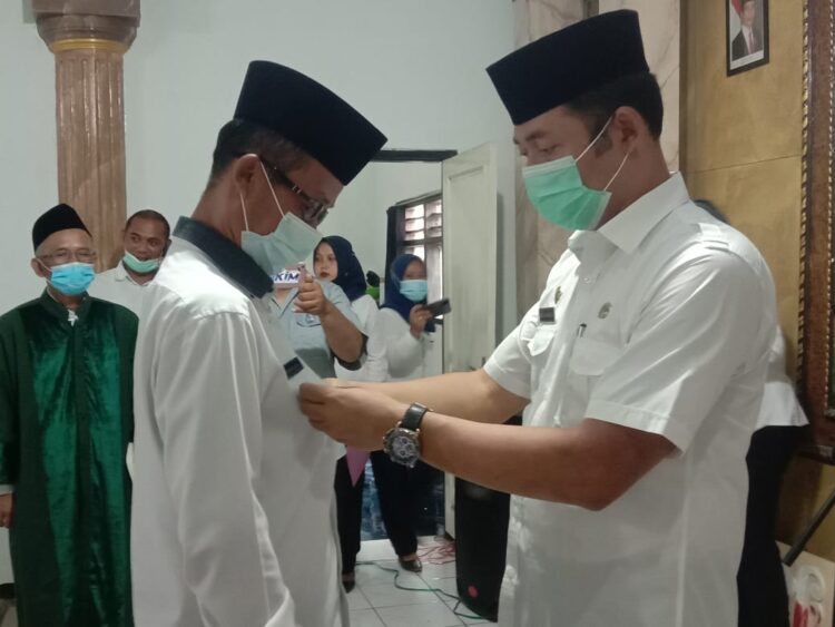 Kepala DPMD Jaya Pranolo Purwakarta Lantik Pj.Kepala Desa Cilegong Kecamatan Jatiluhur