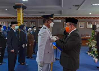 Mewakili Bupati,Sekda Lampura Melakukan Pelantikan Eselon IIIA, IIIB, Dan IVA