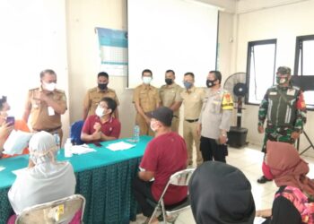 Sekda dan Dinsos Lakukan Monitoring BST Di 8 Kelurahan Wilayah Kecamatan Larangan