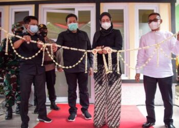 Pastikan Pemenuhan Fasilitas Dasar di Daerah Terpencil, Pemkab Purwakarta Resmikan Saung Ambu Kelima
