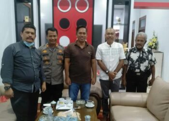 Kapolsek Pontianak Timur Akp Prayitno Silaturahmi Di Kediaman Ketua DPRD Kota Pontianak