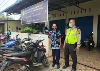 Melaksanakan Patroli Rutin, Anggota Polsek Pontianak Timur Dalam Pengamanan Tempat Ibadah