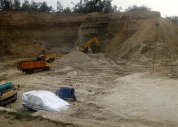 Diduga Gunakan BBM Jenis Solar Bersubsidi, Galian Pasir Ilegal Di Kampung Palayangan Desa Margajaya Tak Tersentuh Hukum