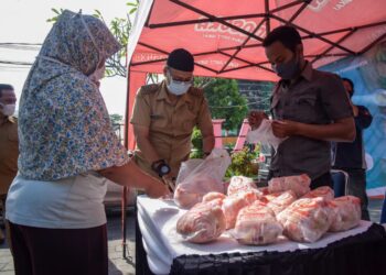 Jelang Ramadhan, Forkopimda Purwakarta Gelar Operasi Pasar