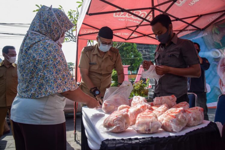 Jelang Ramadhan, Forkopimda Purwakarta Gelar Operasi Pasar