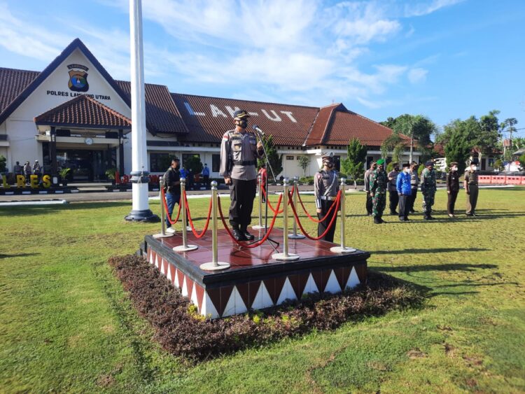 Bupati Lampura Menghadiri Upacara Hari Kesadaran Nasional (HKN)