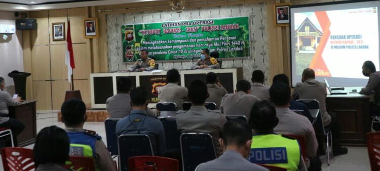 Kapolres Landak pimpin Latihan Pra Operasi Ketupat Kapuas 2021 Polres Landak