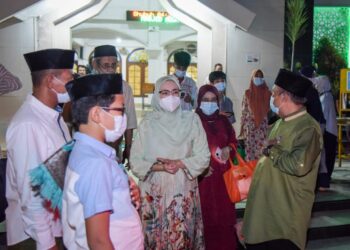 Cegah Kerumunan Malam Takbiran, Petugas Tutup Akses Jalan Menuju Perkotaan