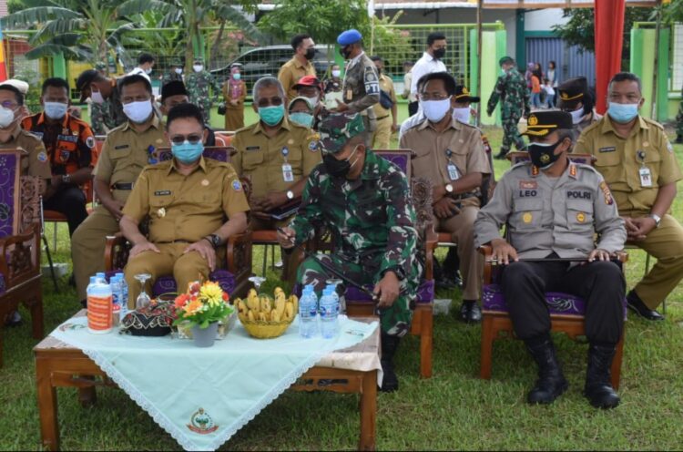 Upacara Pembukaan Karya Bakti TNI Kodim 1207/BS Tahun 2021 Di Wilayah Kota Pontianak Resmi Dibuka